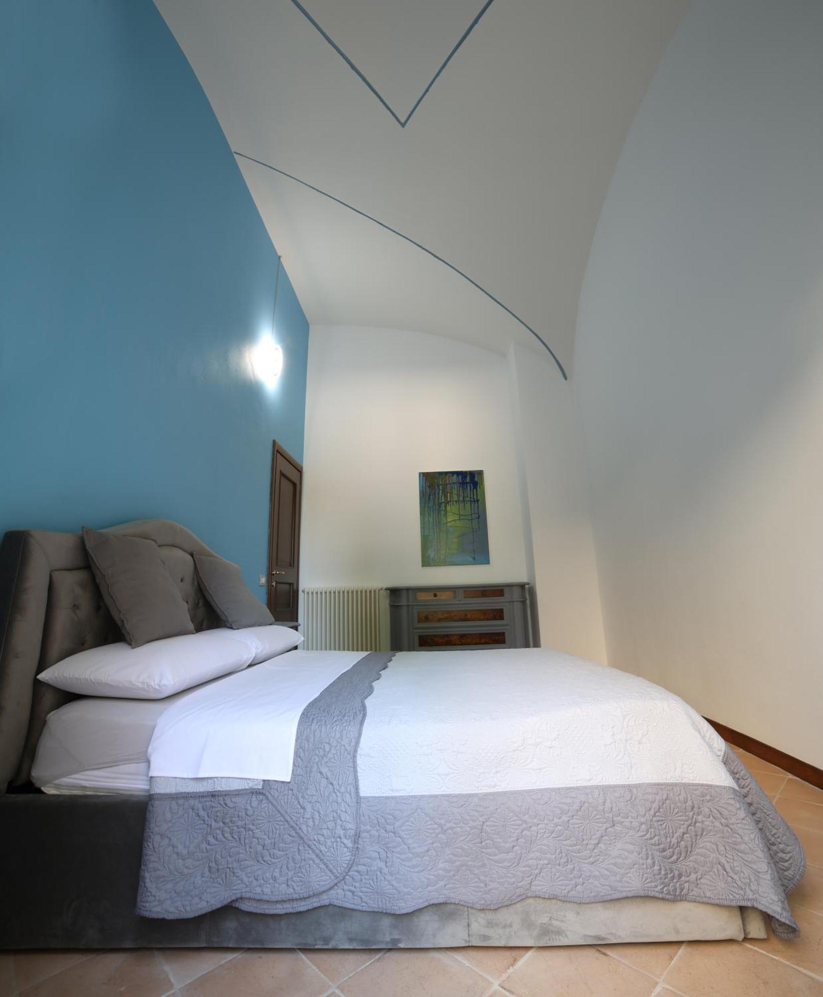 Aparthotel Ht Castello Di Campolongo Valfabbrica Exterior foto